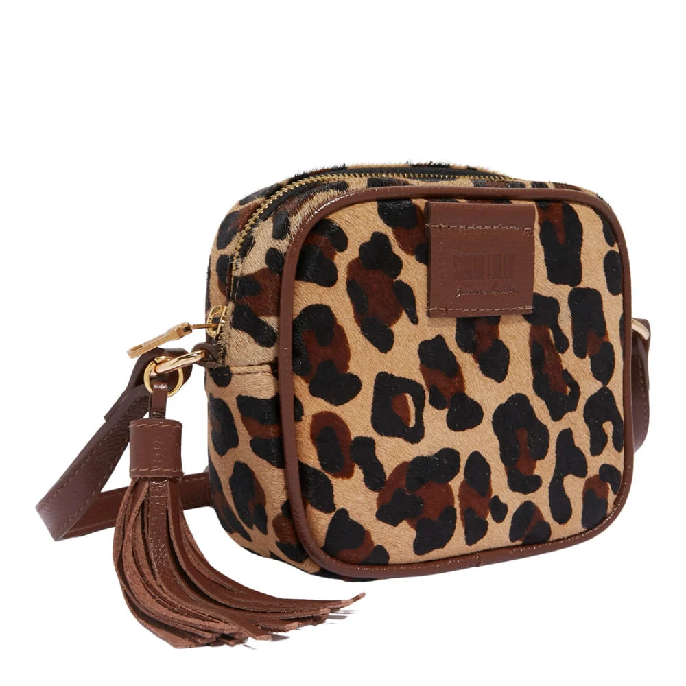 Bolsa Camera Bag Couro Estampa Pelo Onça - vista 2 de 3