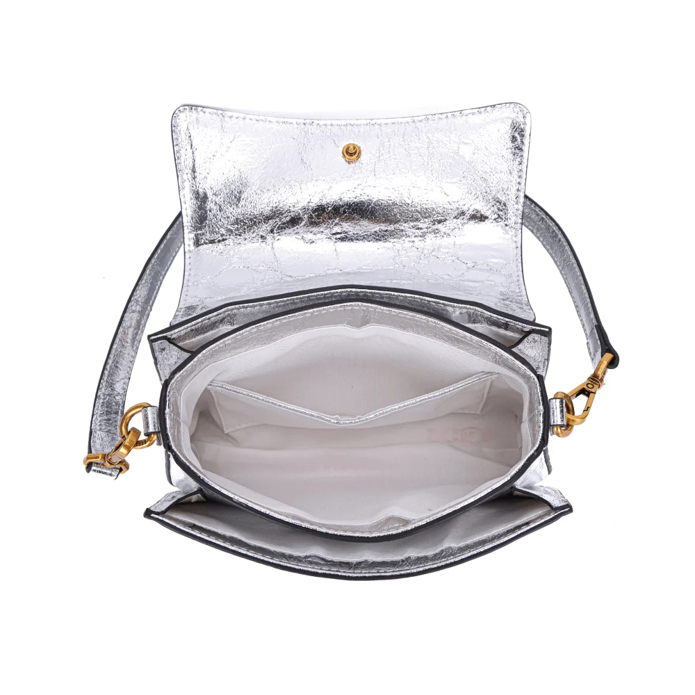 Bolsa Pequena Metalizada Crinkle Prata Alça de Ombro - vista 4 de 5