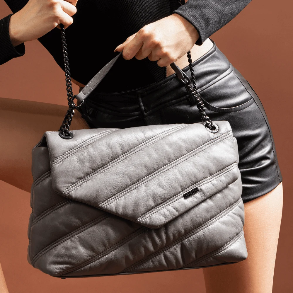 Bolsa Envelope Soft Cinza Alça De Ombro - vista 1 de 5