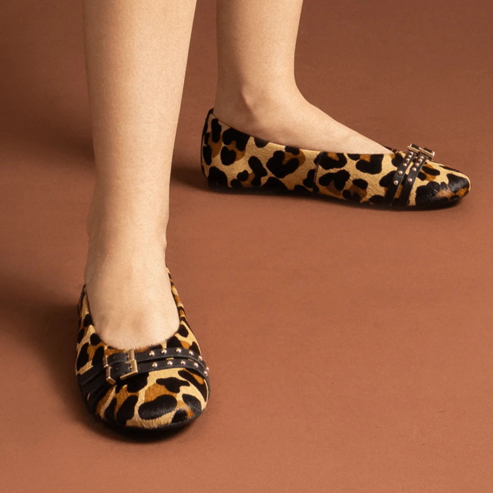 Sapatilha Couro Nobre Soft Animal Print Estampa Onça Bico Redondo - vista 1 de 5