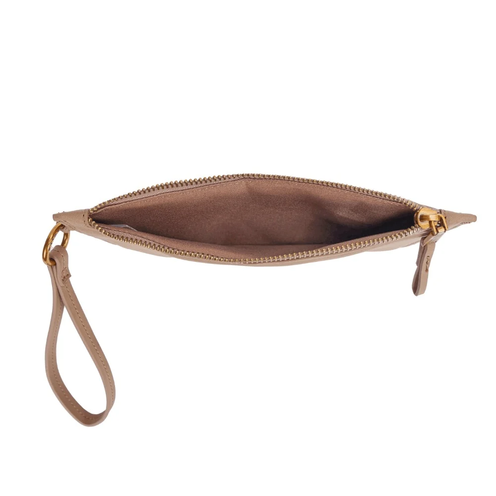 Clutch Pequena Camurça Bege Alça De Mão - vista 6 de 8