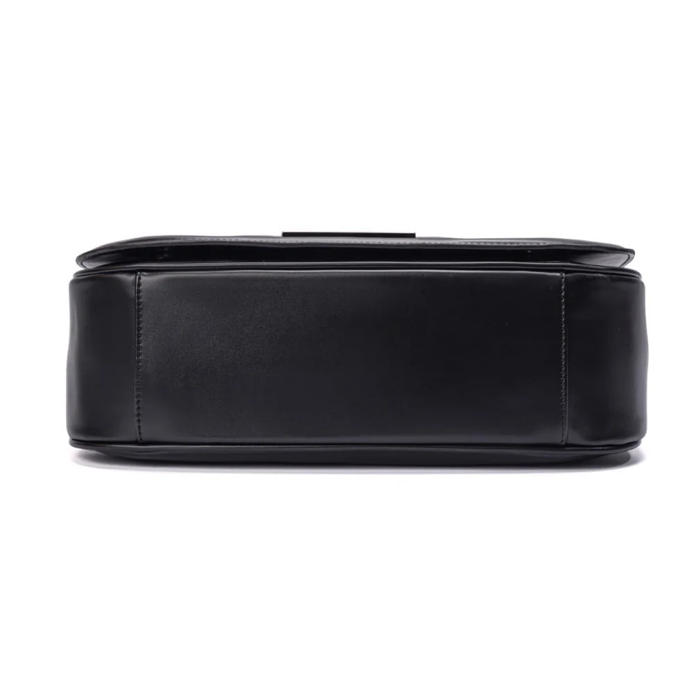 Bolsa Soft Preta Alça de Ombro Corrente - vista 6 de 6