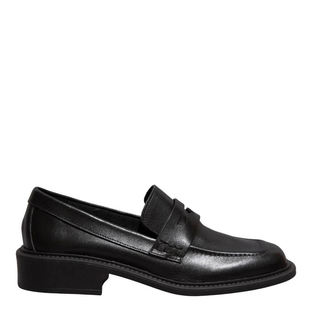 Mocassim Couro Nobre Preto Fivela - vista 1 de 3