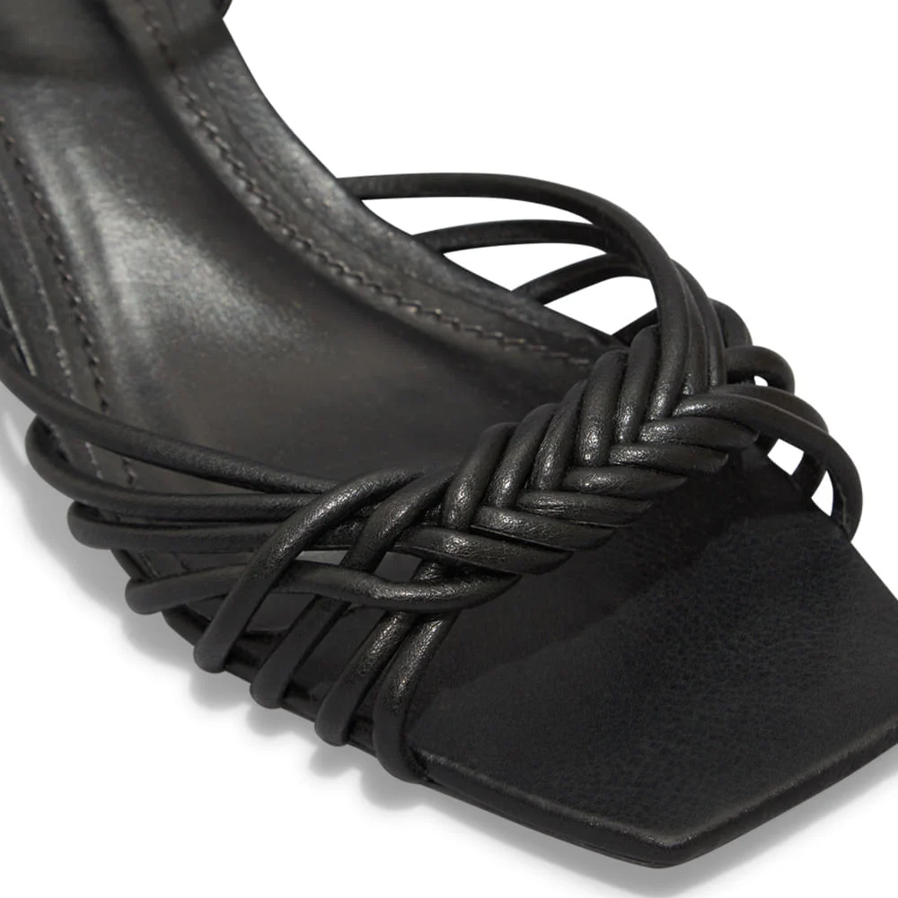 Sandália Napa Soft Preto Salto Bloco Baixo - vista 3 de 4