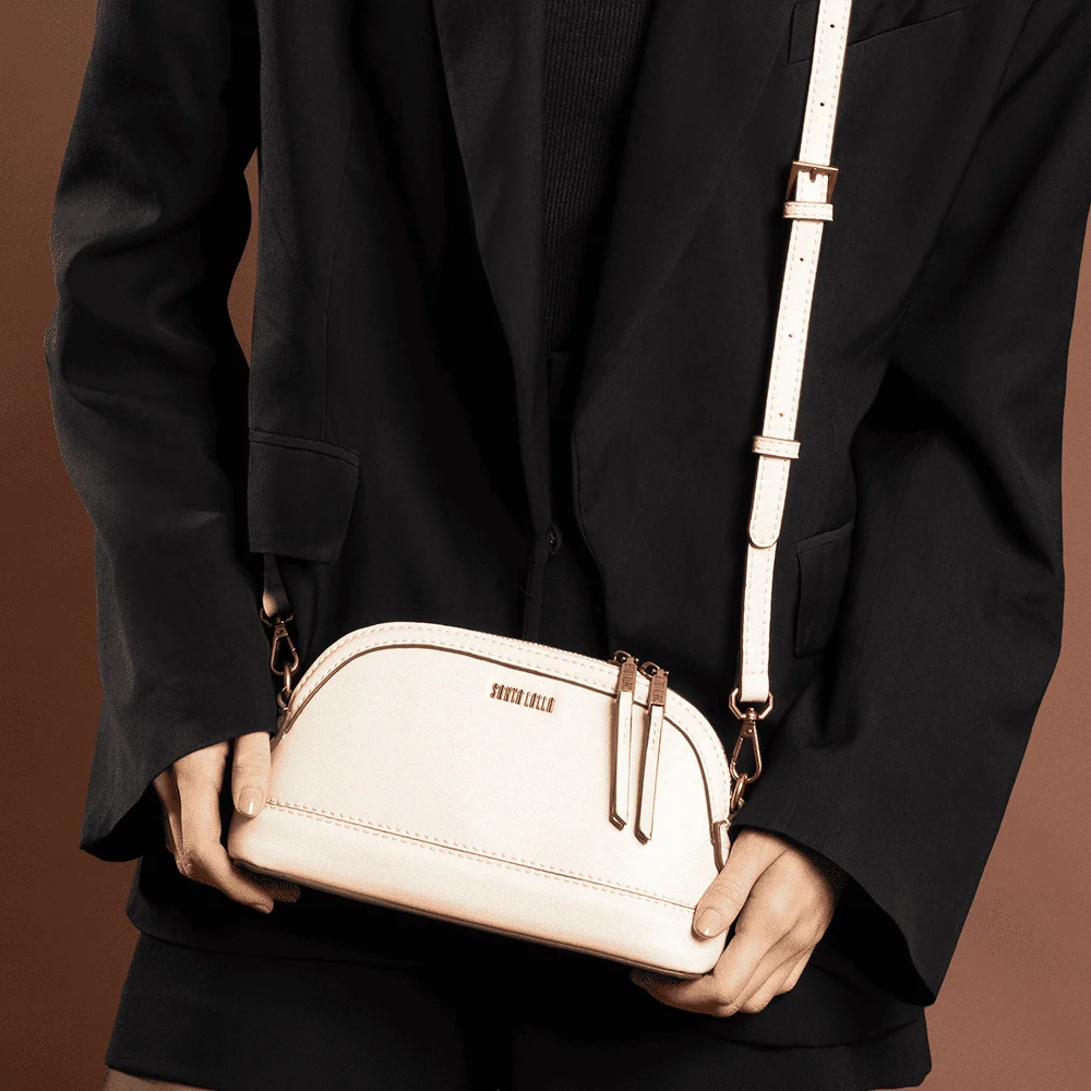 Bolsa Pequena Soft Off White Alça Transversal - vista 1 de 6