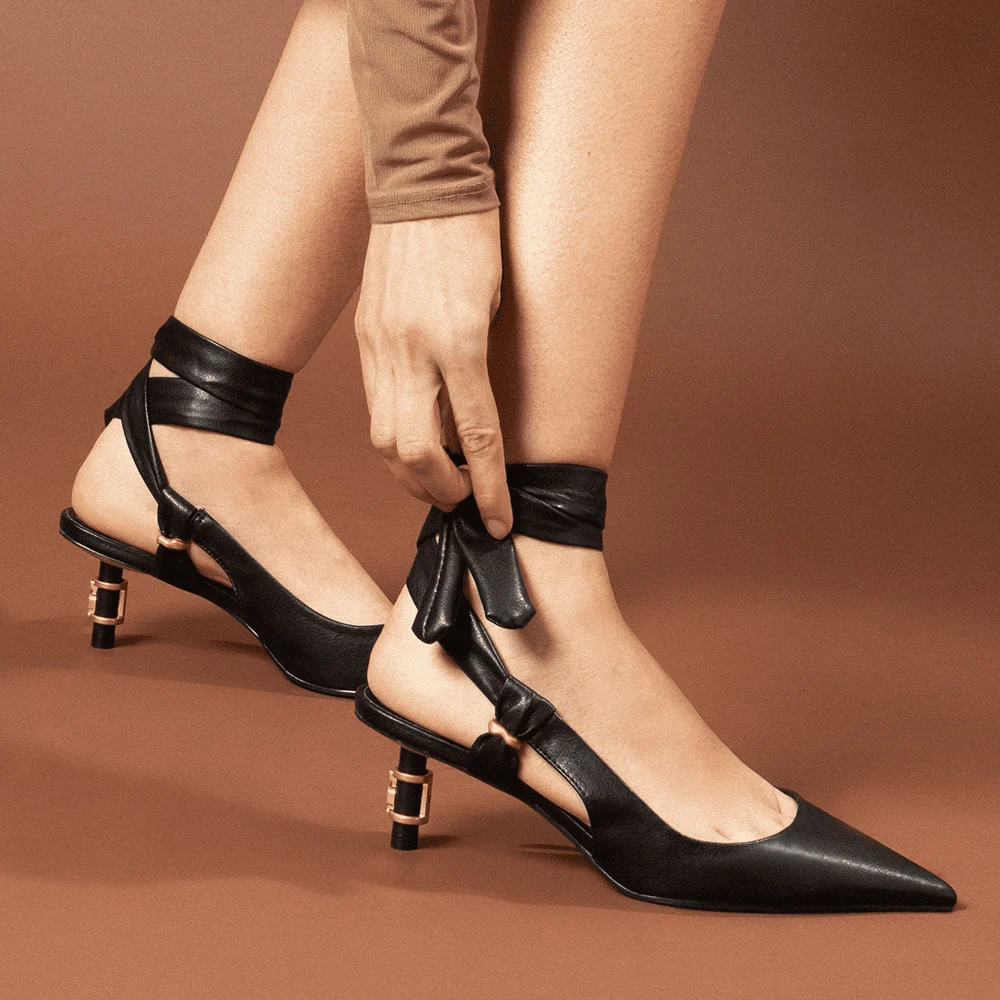 Scarpin Amarração Napa Soft Preto Salto Médio - vista 1 de 7