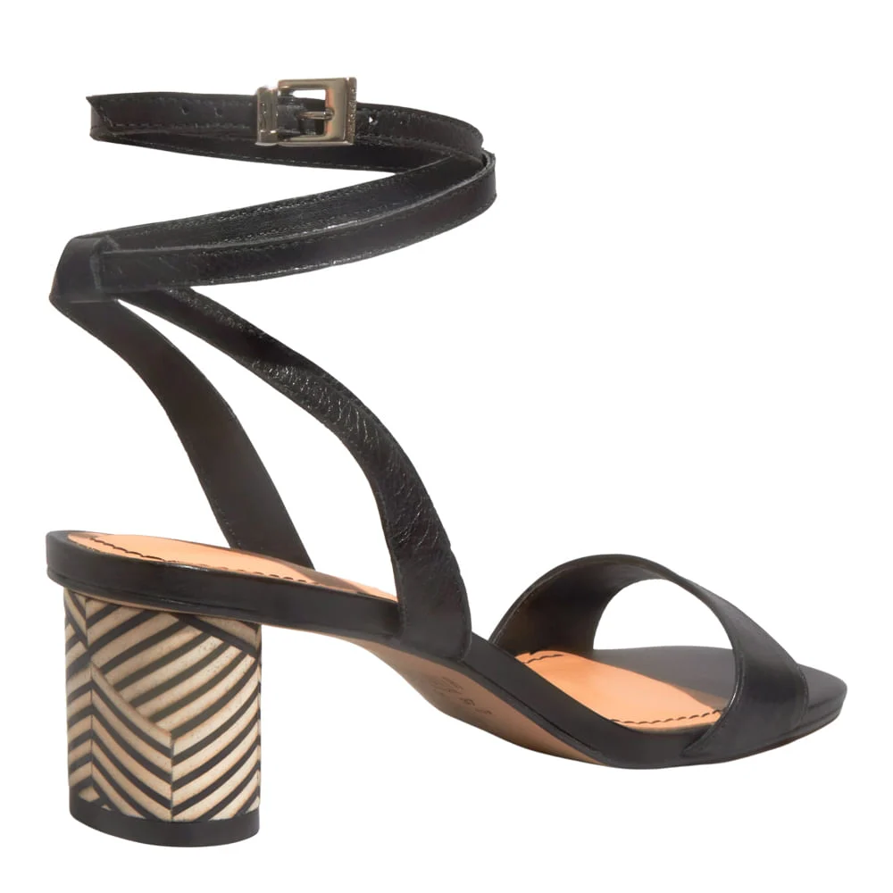 Sandália Couro Nobre Soft Preto - vista 3 de 4