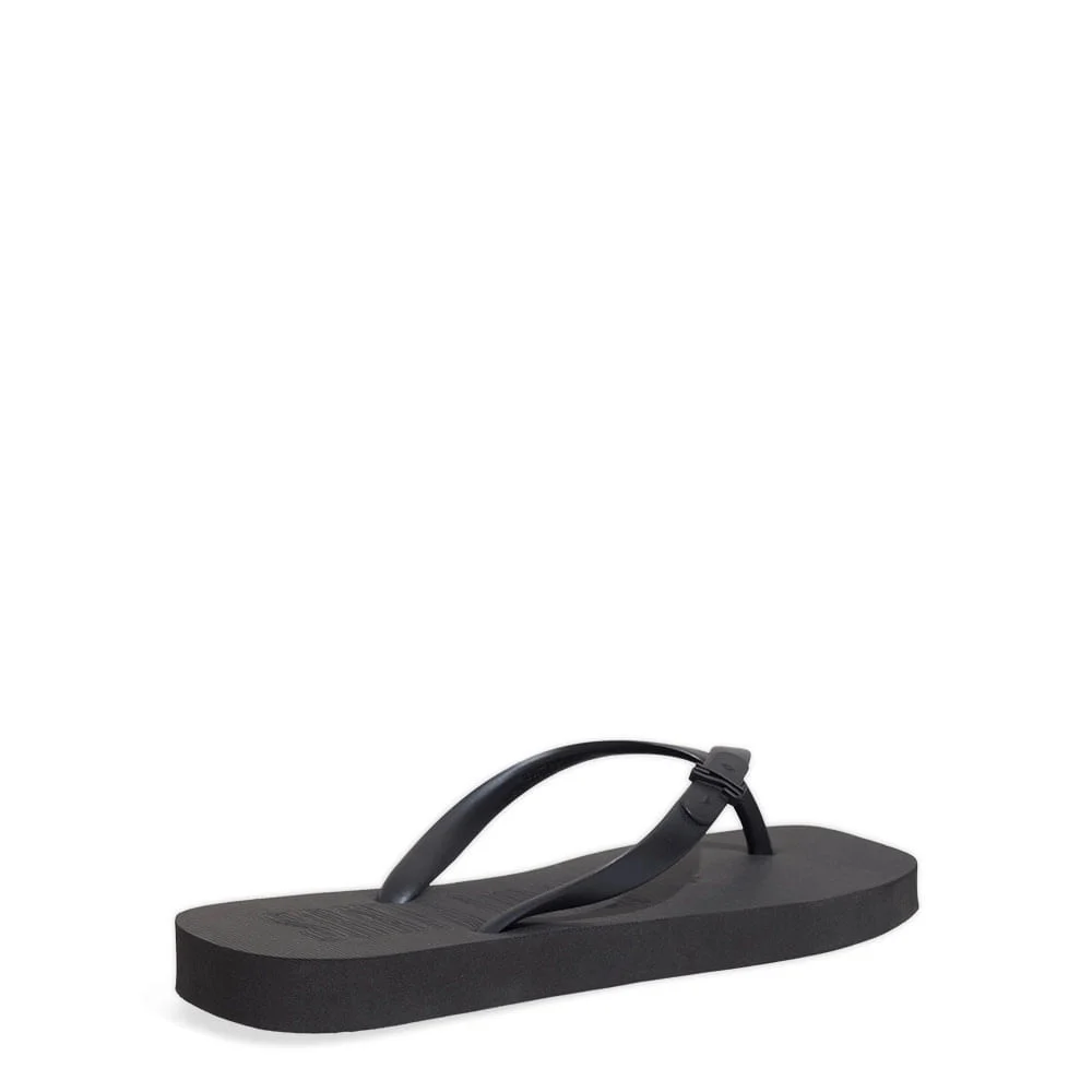Chinelo Borracha Bico Quadrado Preto - vista 3 de 5