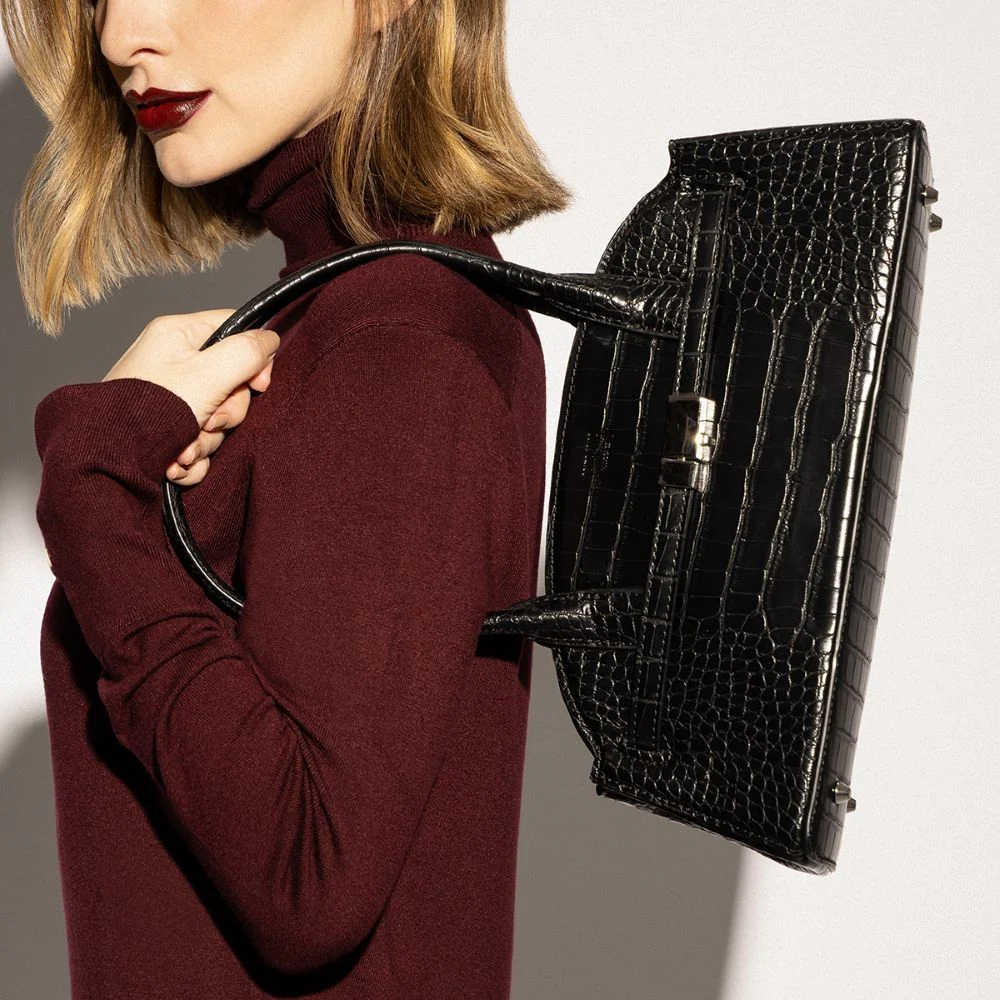 Bolsa Material Croco Preta Alça De Ombro - vista 1 de 6