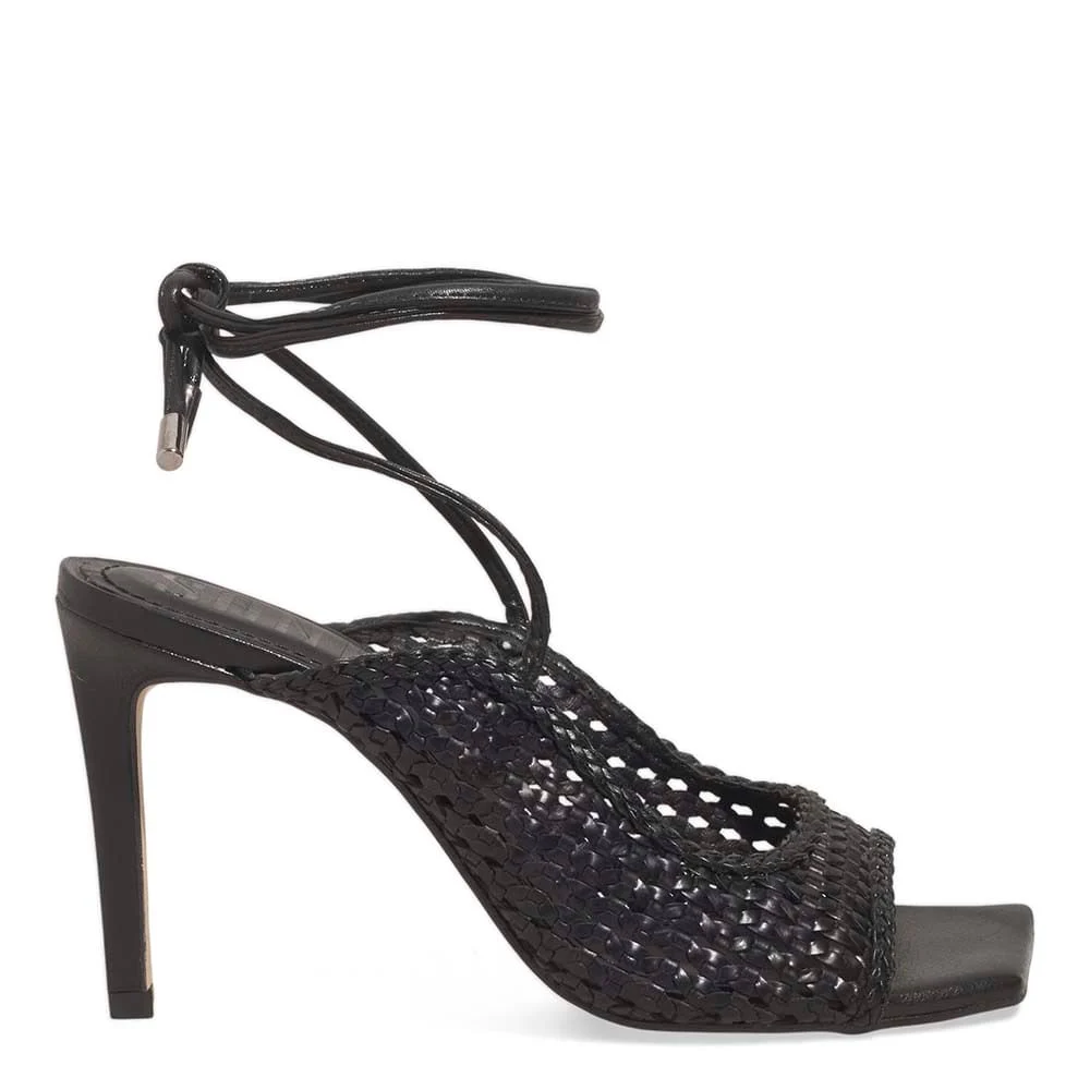 Sandália Peep Toe Amarração Tramado Preta - vista 1 de 3
