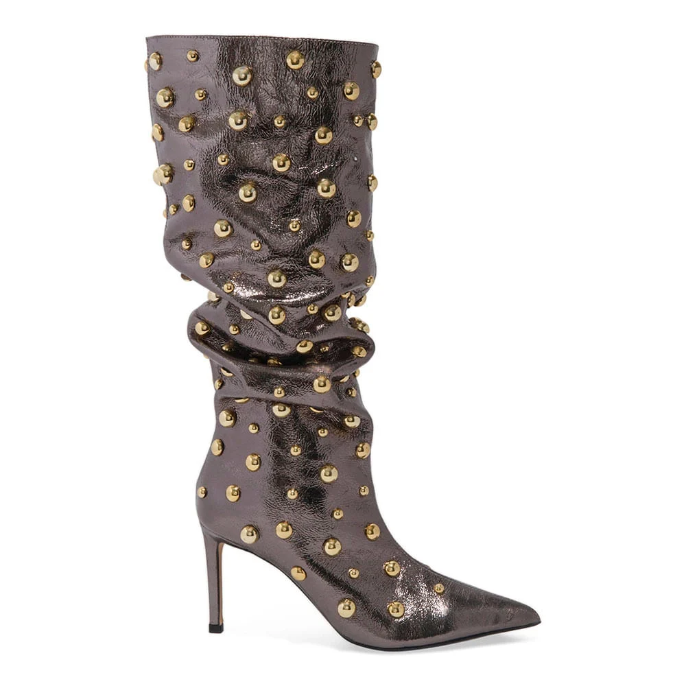 Bota Cano Longo Tachas Couro Metalizado Bico Fino Prata - vista 1 de 3