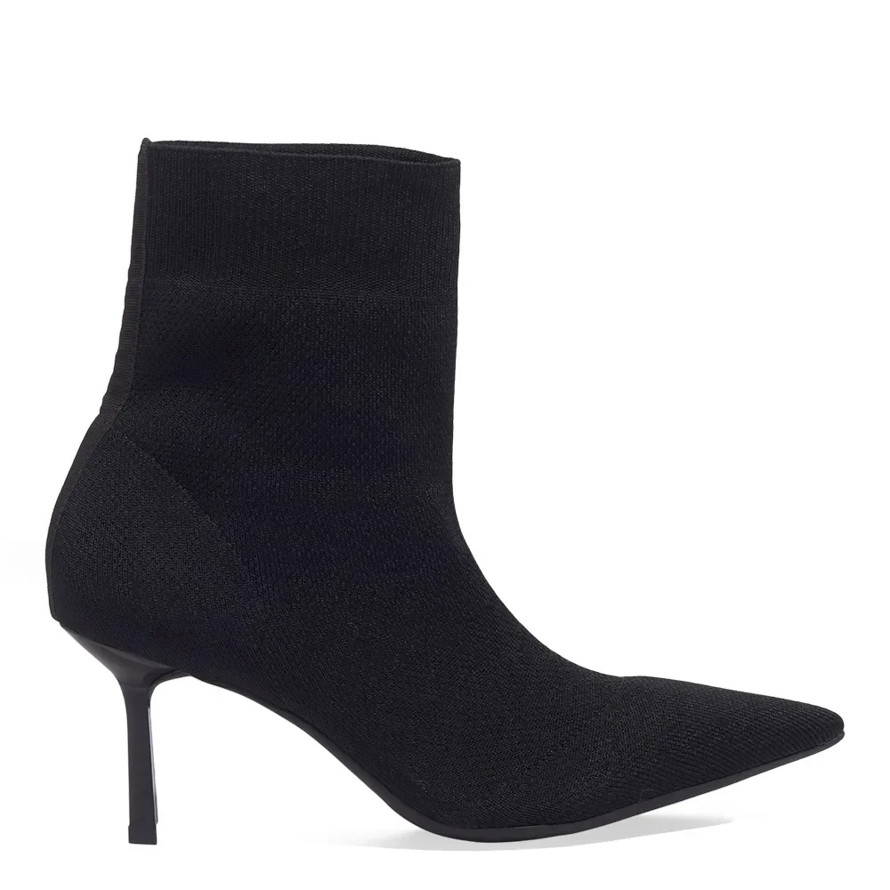 Bota Knit Cano Curto Bico Fino Preta - vista 1 de 3