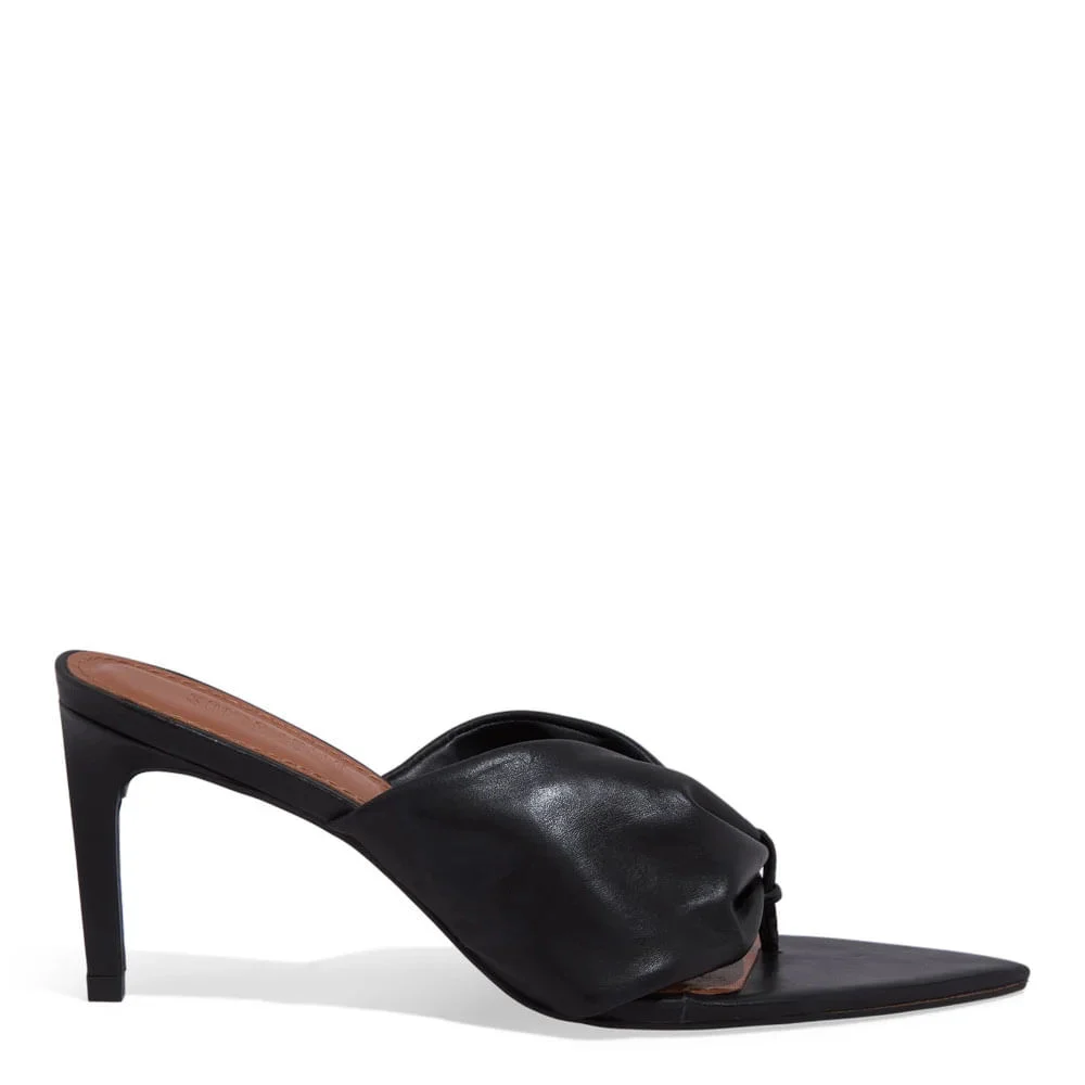 Mule Thong Couro Bico Folha Salto Fino Preto - vista 1 de 3