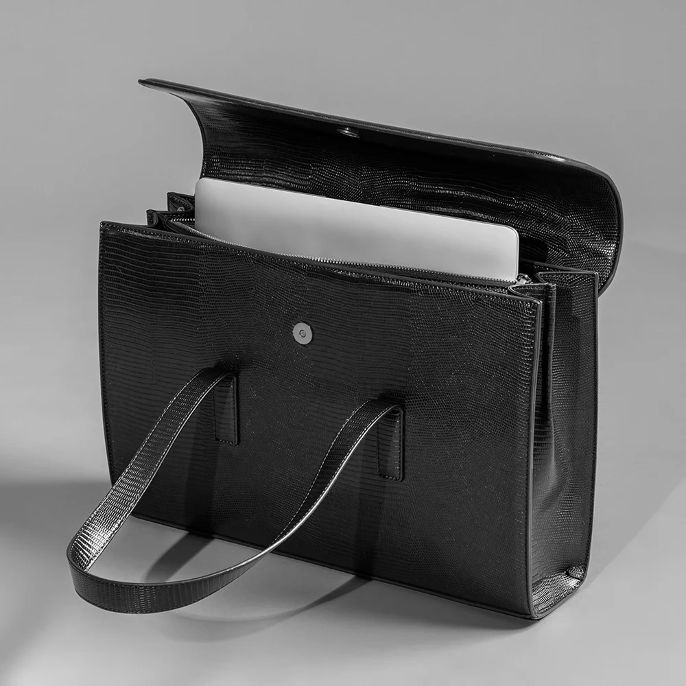Bolsa Porta Notebook Material Lizard Preto Alça Dupla - vista 5 de 5