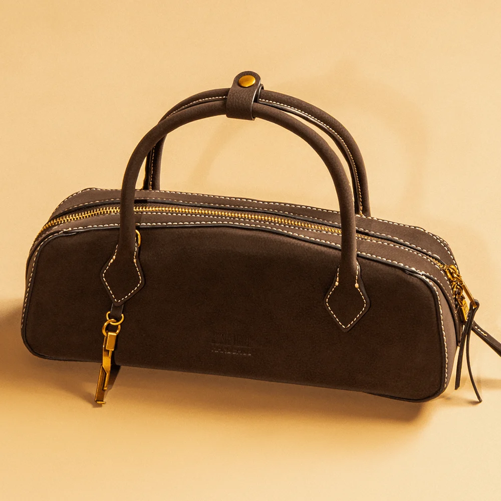 Bolsa Baguete Pequena Nobuck Marrom Dark Alça Dupla - vista 1 de 4