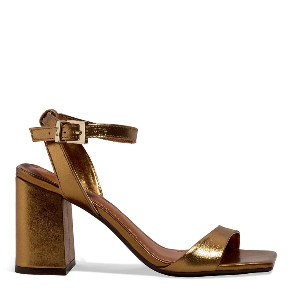 Sandália Couro Metalizado Bico Quadrado Bronze - vista 1 de 4