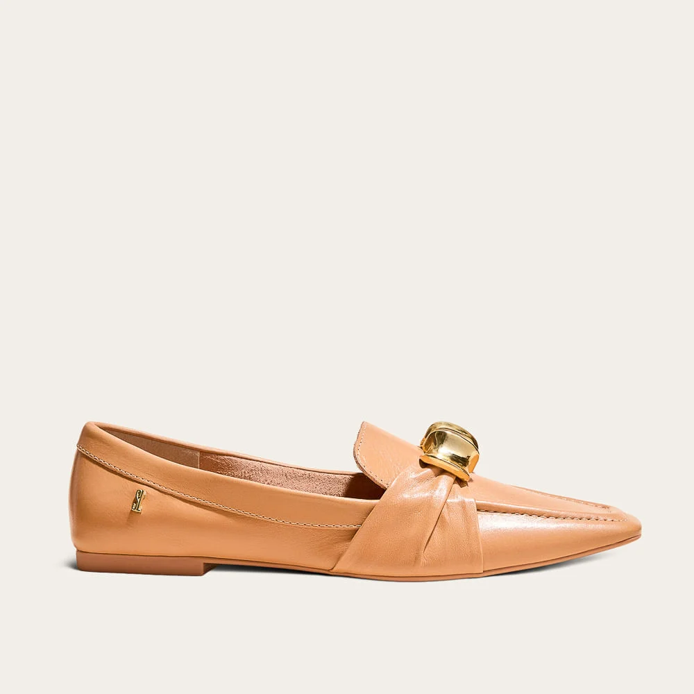 Mocassim Metal Couro Bico Quadrado Marrom Doce de Leite - vista 1 de 2