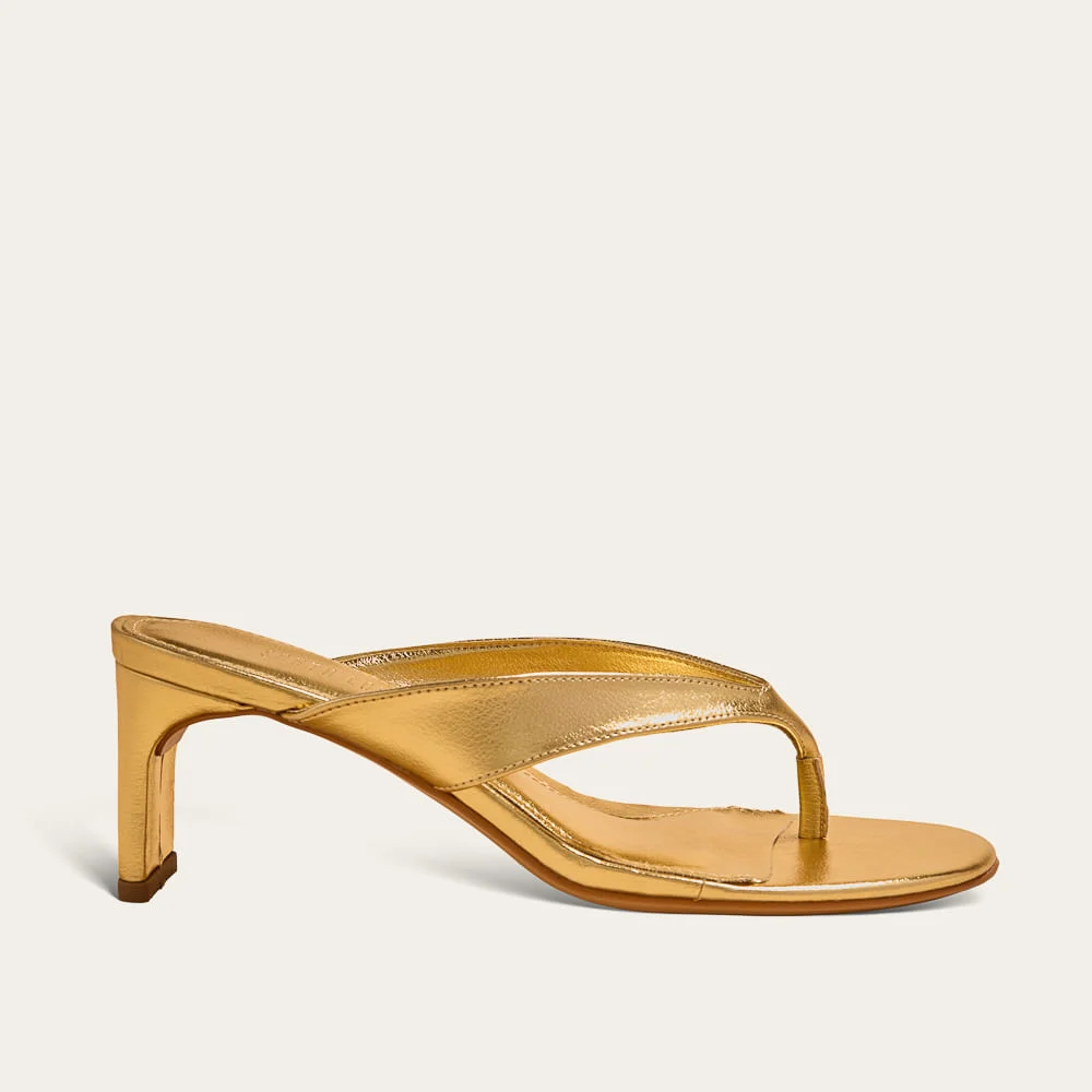 Tamanco Mule De Dedo Metalizado Soft Salto Lâmina Dourado - vista 1 de 3