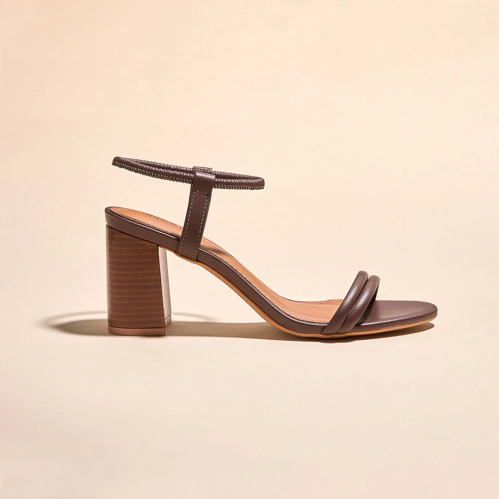 Sandália Ecowear Salto Grosso Marrom Ankle Strap - vista 1 de 3