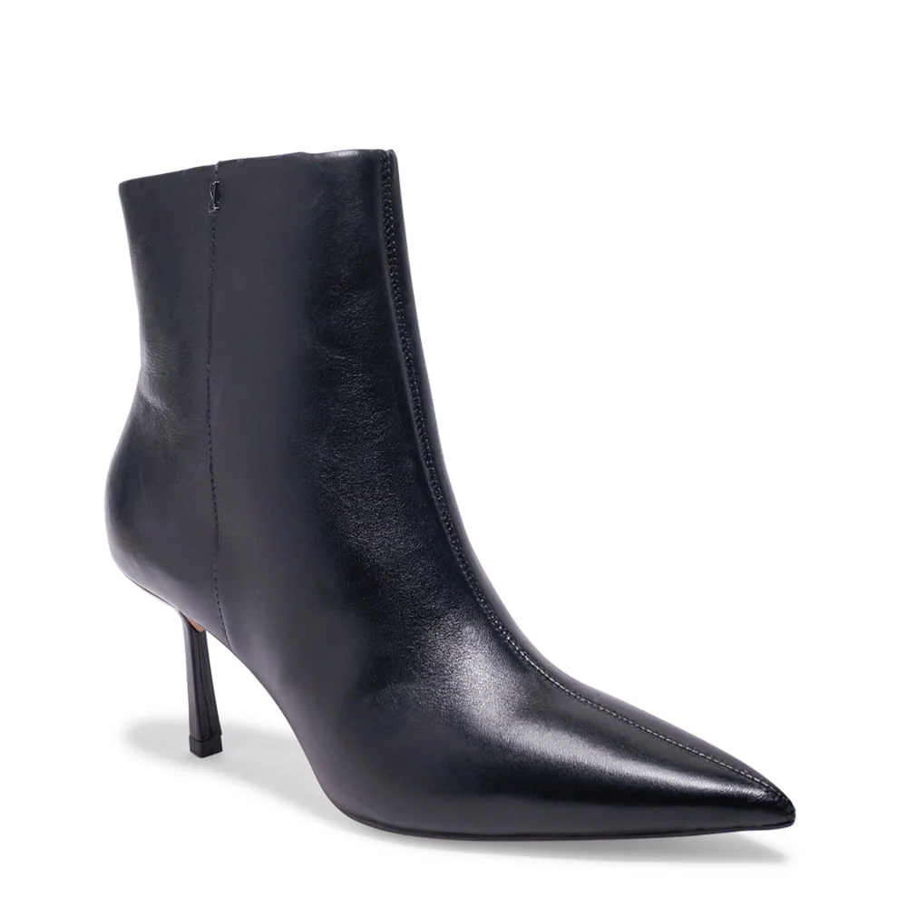 Bota Couro Pelica Soft Bico Fino Preta - vista 3 de 5