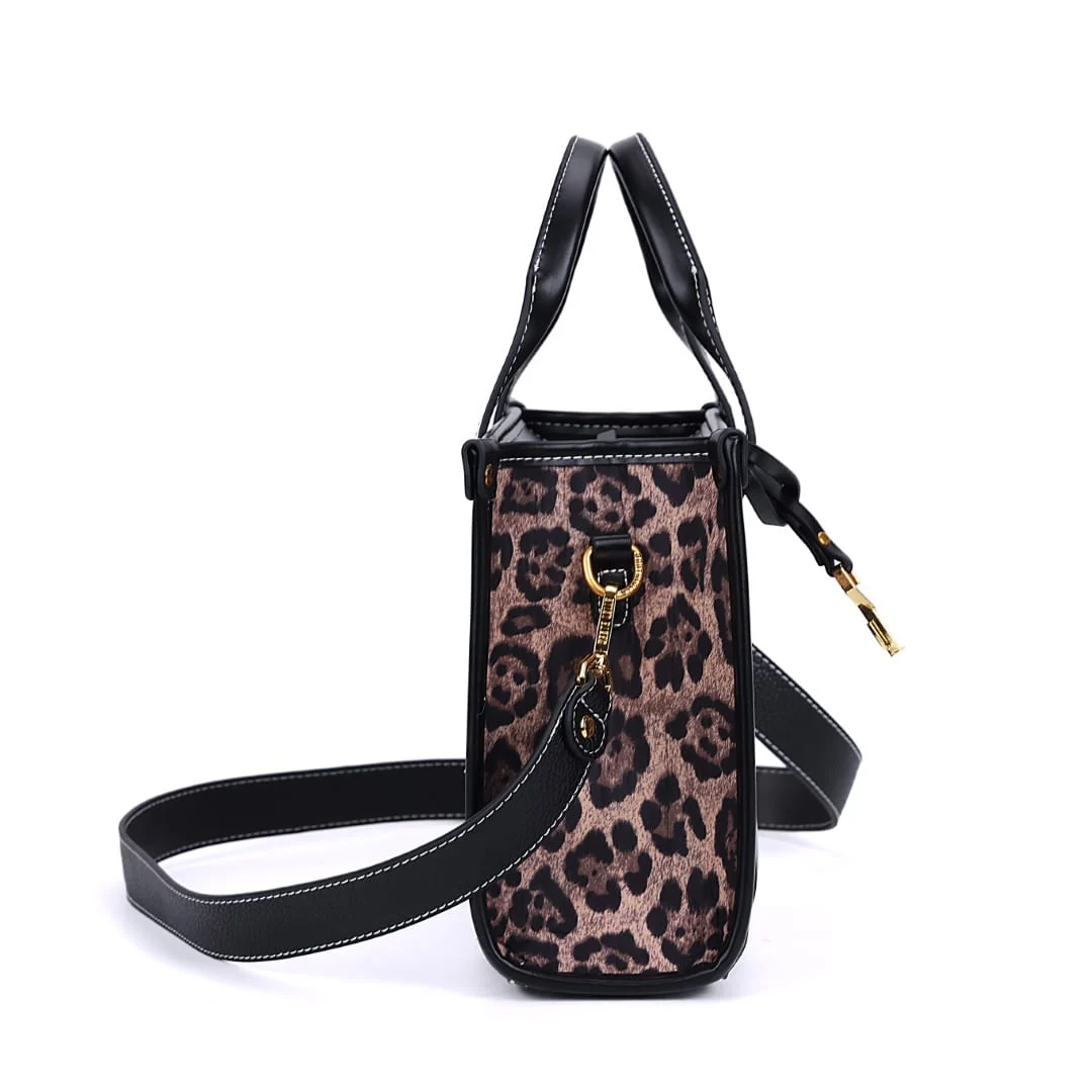 Bolsa Tote Nylon Pespontos Estampa Animal Print Onça - vista 4 de 7